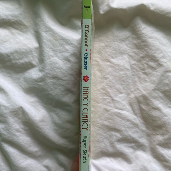 “Nancy Clancy (Super sleuth)” - Picture 2 of 4